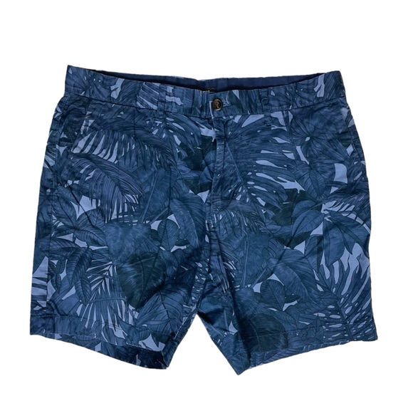 EUC Michael Kors Palm Print Shorts - Picture 1 of 7